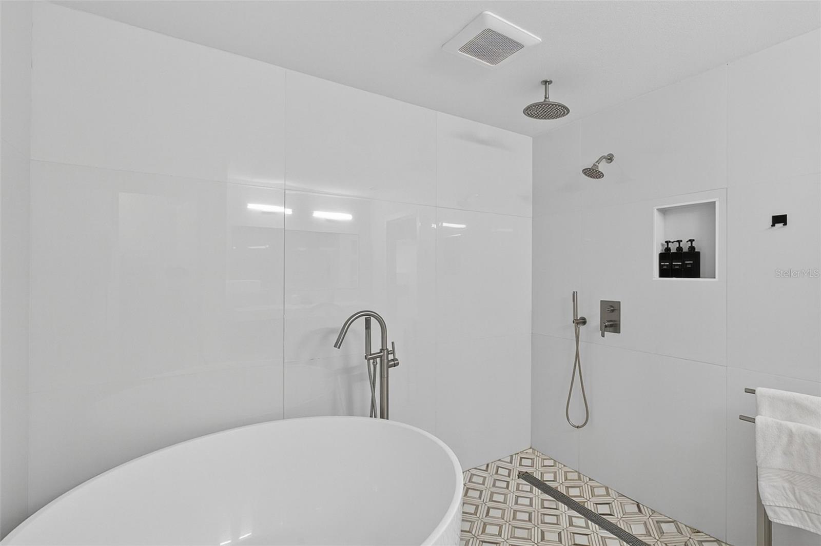 BAY ISLAND PARK - Residential