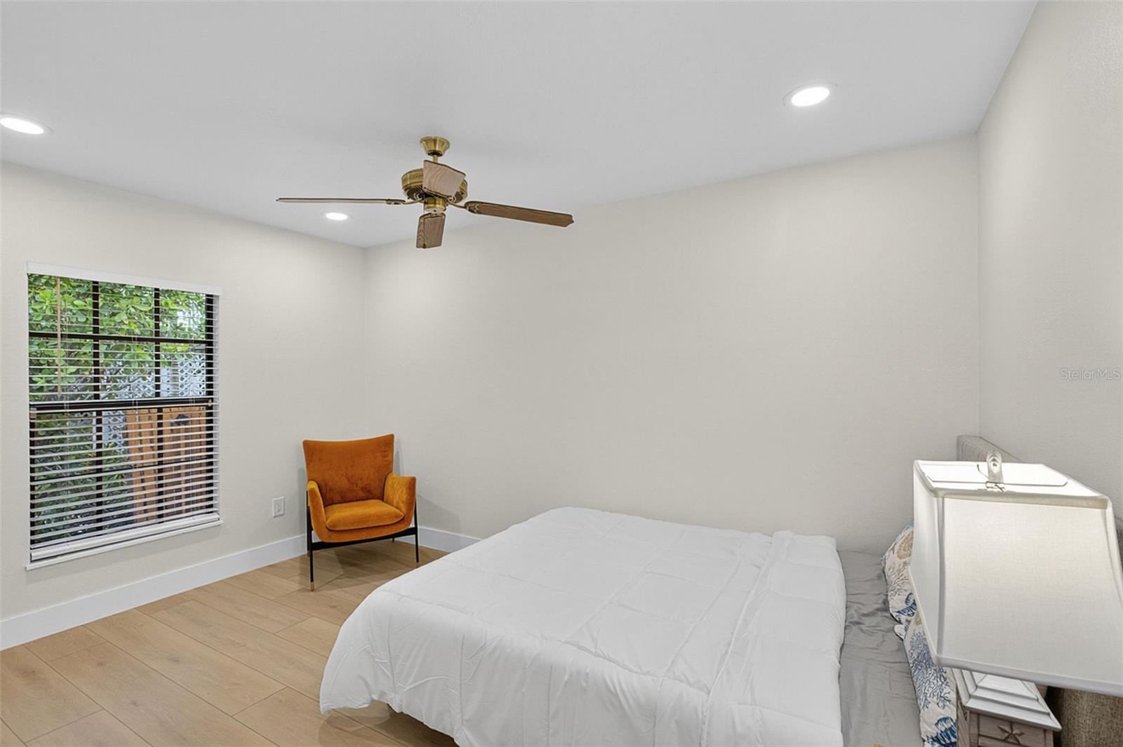 BAY ISLAND PARK - Residential