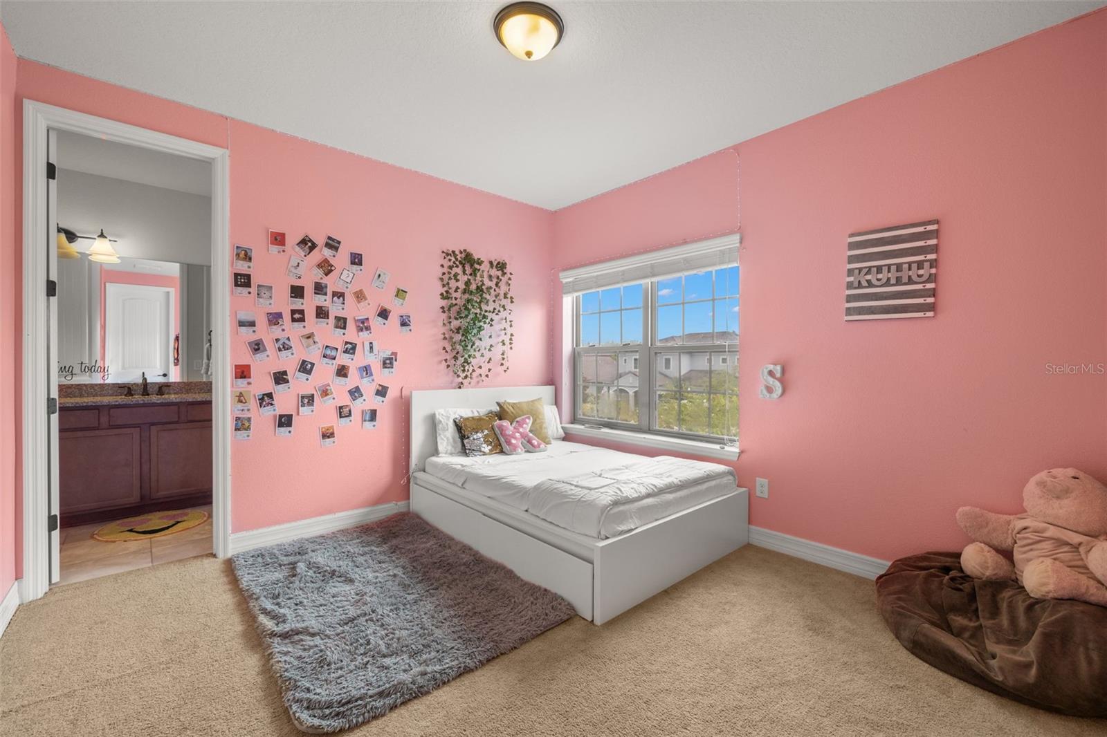 BIRCHWOOD PRESERVE SOUTH - Residential Lease