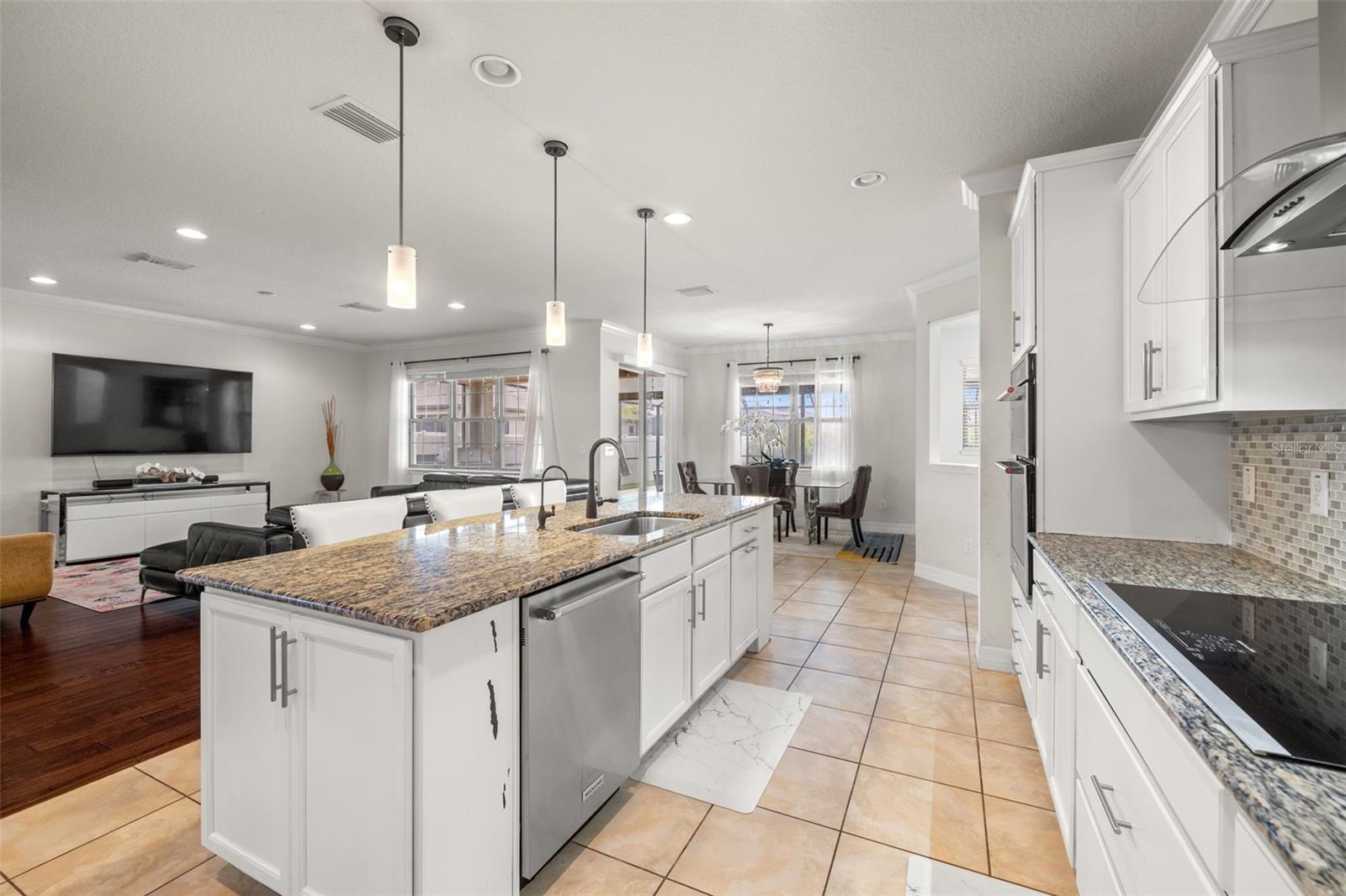 BIRCHWOOD PRESERVE SOUTH - Residential Lease