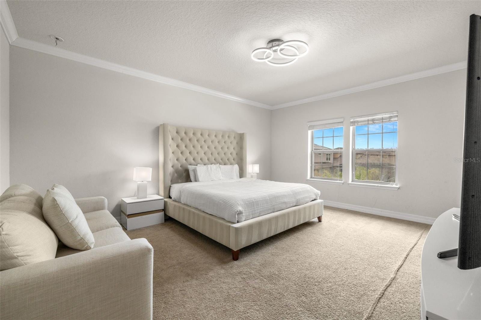 BIRCHWOOD PRESERVE SOUTH - Residential Lease