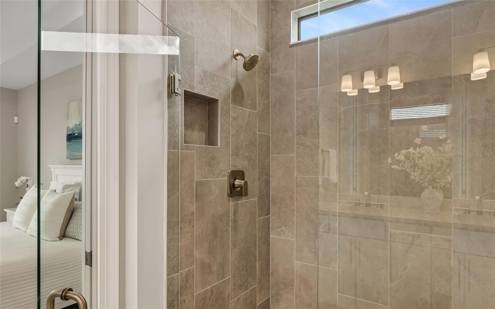 LAKESPUR AT WELLEN PARK3570 - Residential