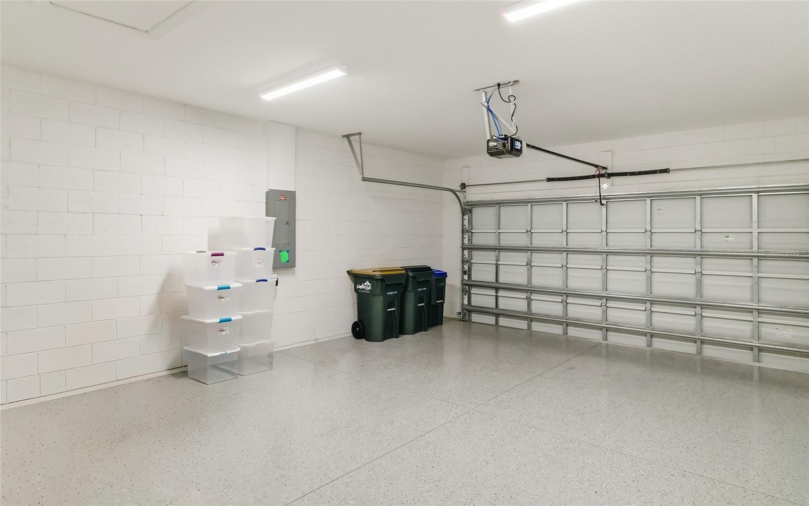 LAKESPUR AT WELLEN PARK3570 - Residential