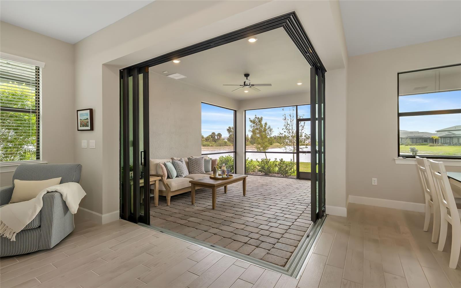 LAKESPUR AT WELLEN PARK3570 - Residential