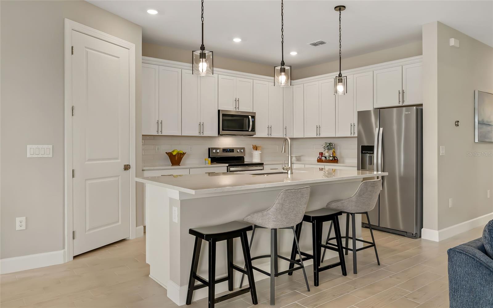 LAKESPUR AT WELLEN PARK3570 - Residential