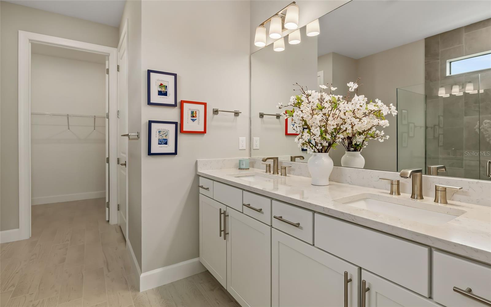 LAKESPUR AT WELLEN PARK3570 - Residential