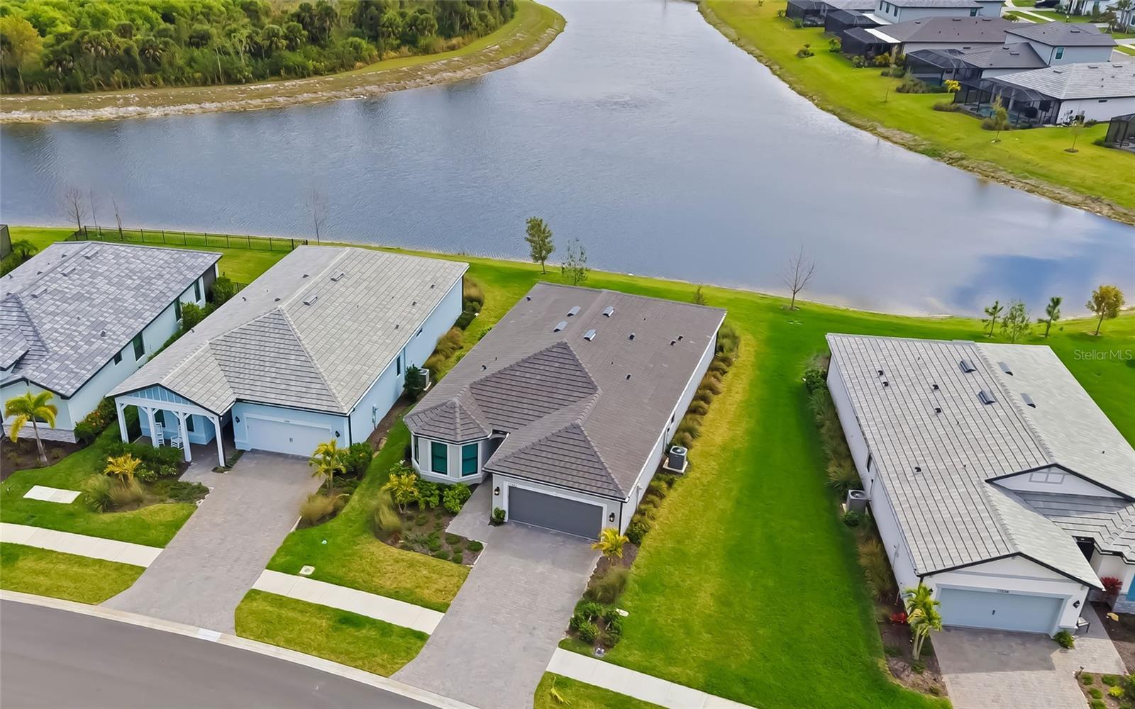 LAKESPUR AT WELLEN PARK3570 - Residential