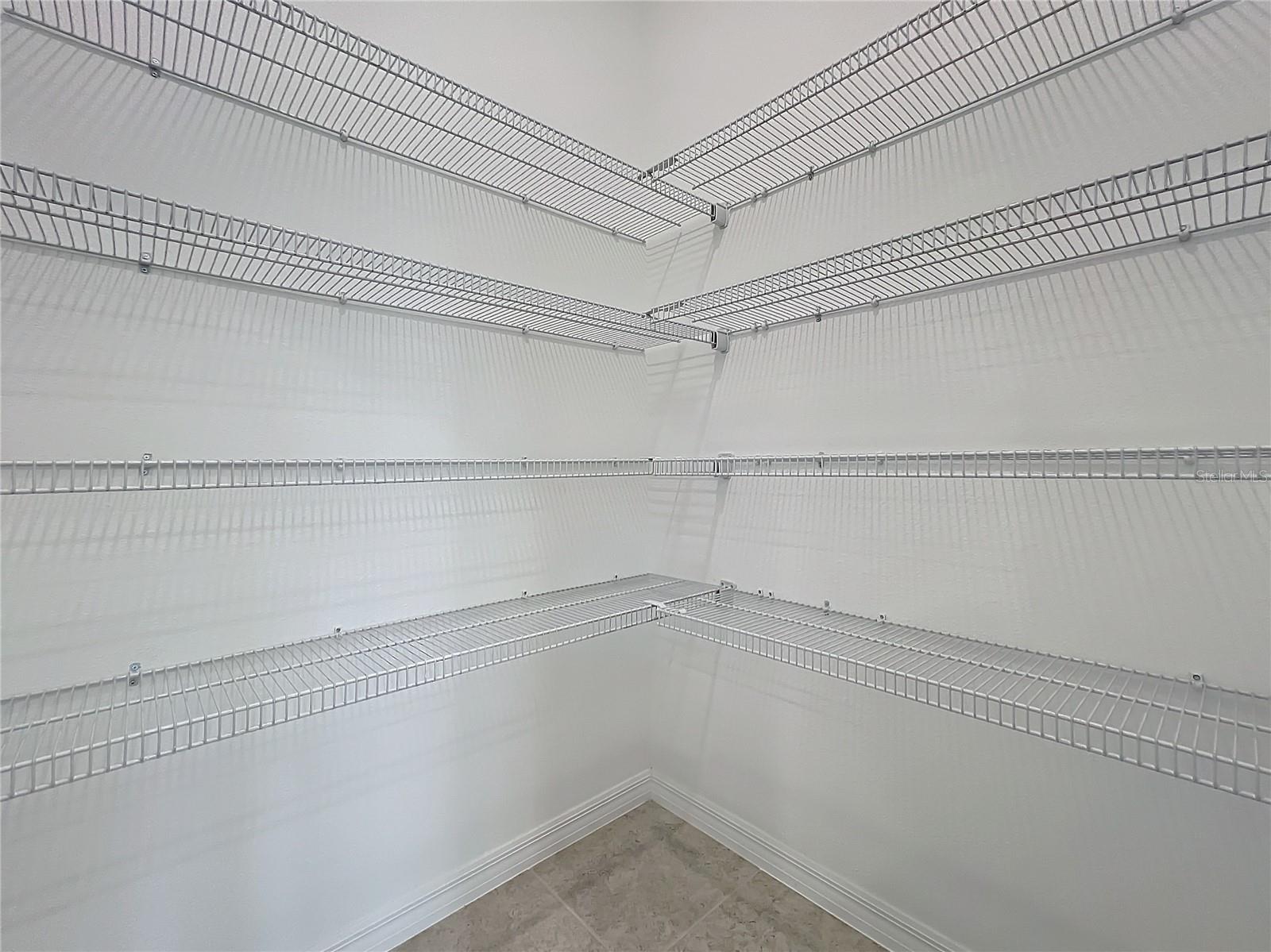 HAMPTON OAKS - Residential Lease