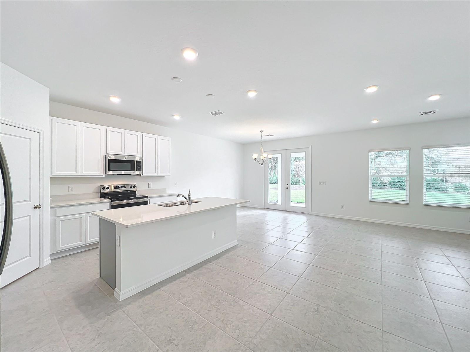 HAMPTON OAKS - Residential Lease