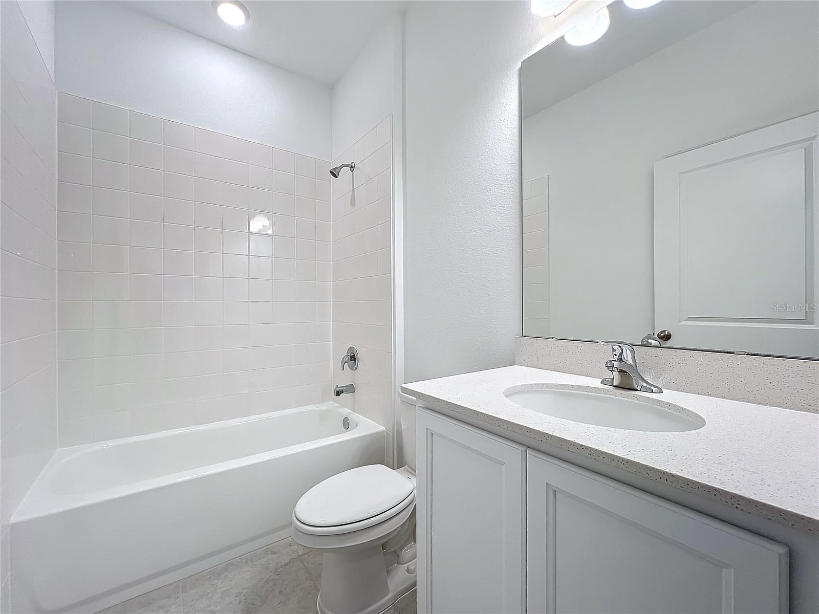 HAMPTON OAKS - Residential Lease