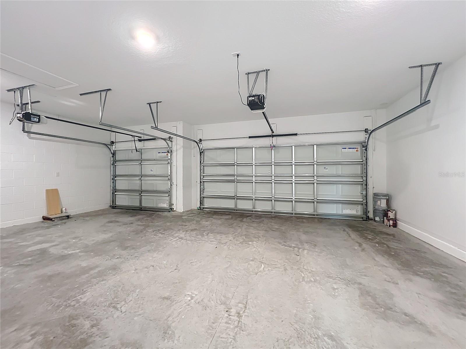 HAMPTON OAKS - Residential Lease