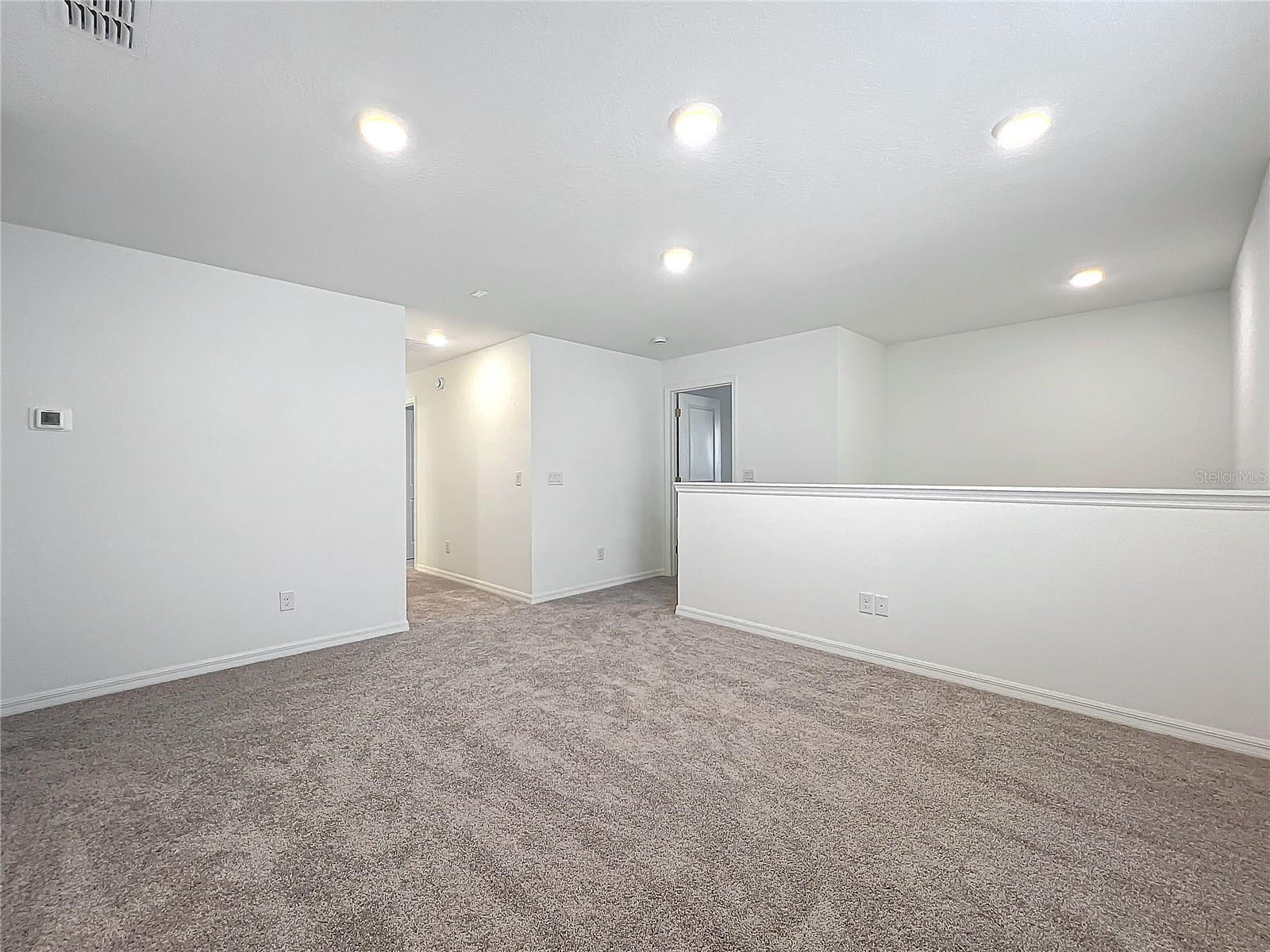 HAMPTON OAKS - Residential Lease