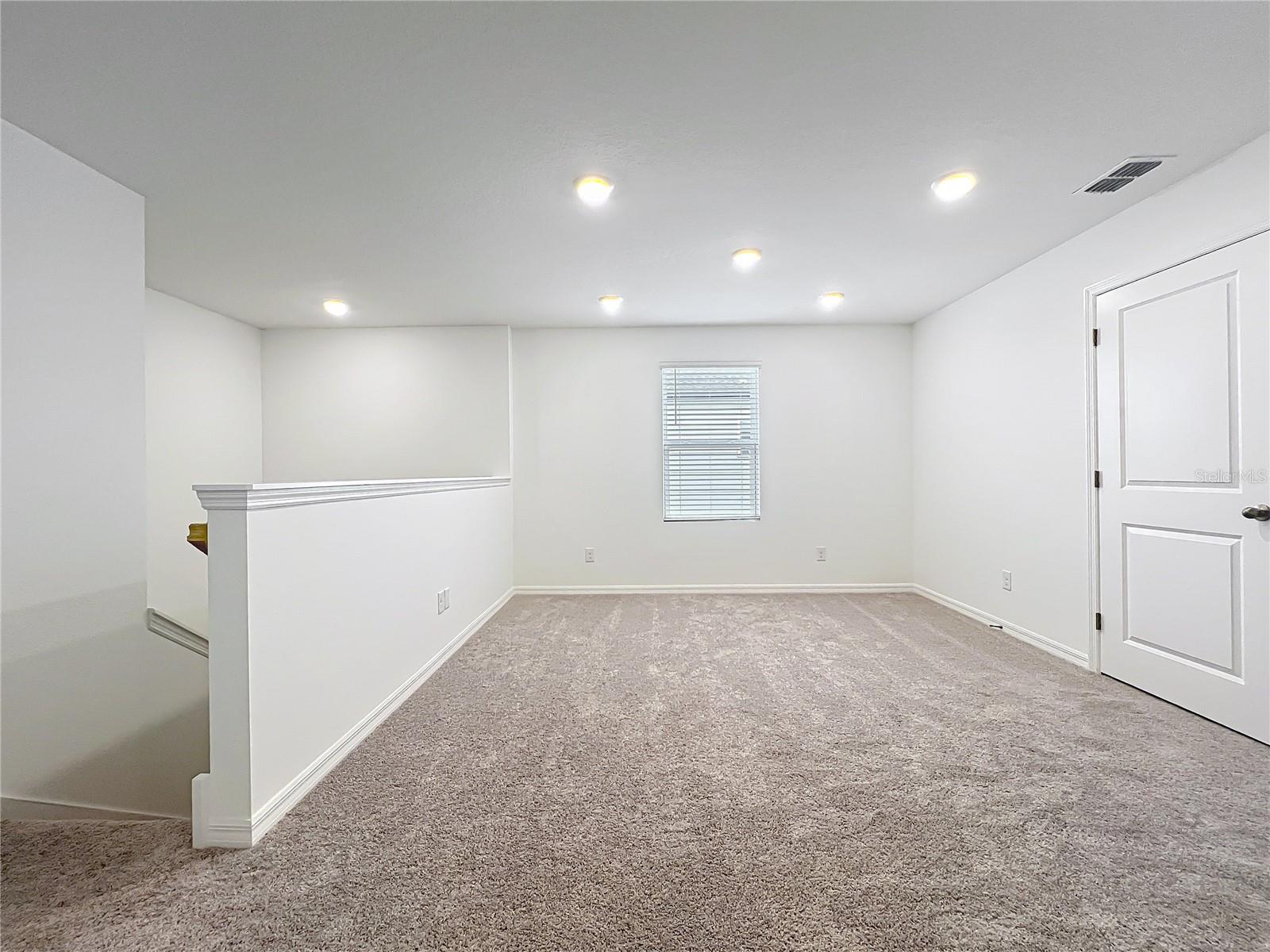 HAMPTON OAKS - Residential Lease