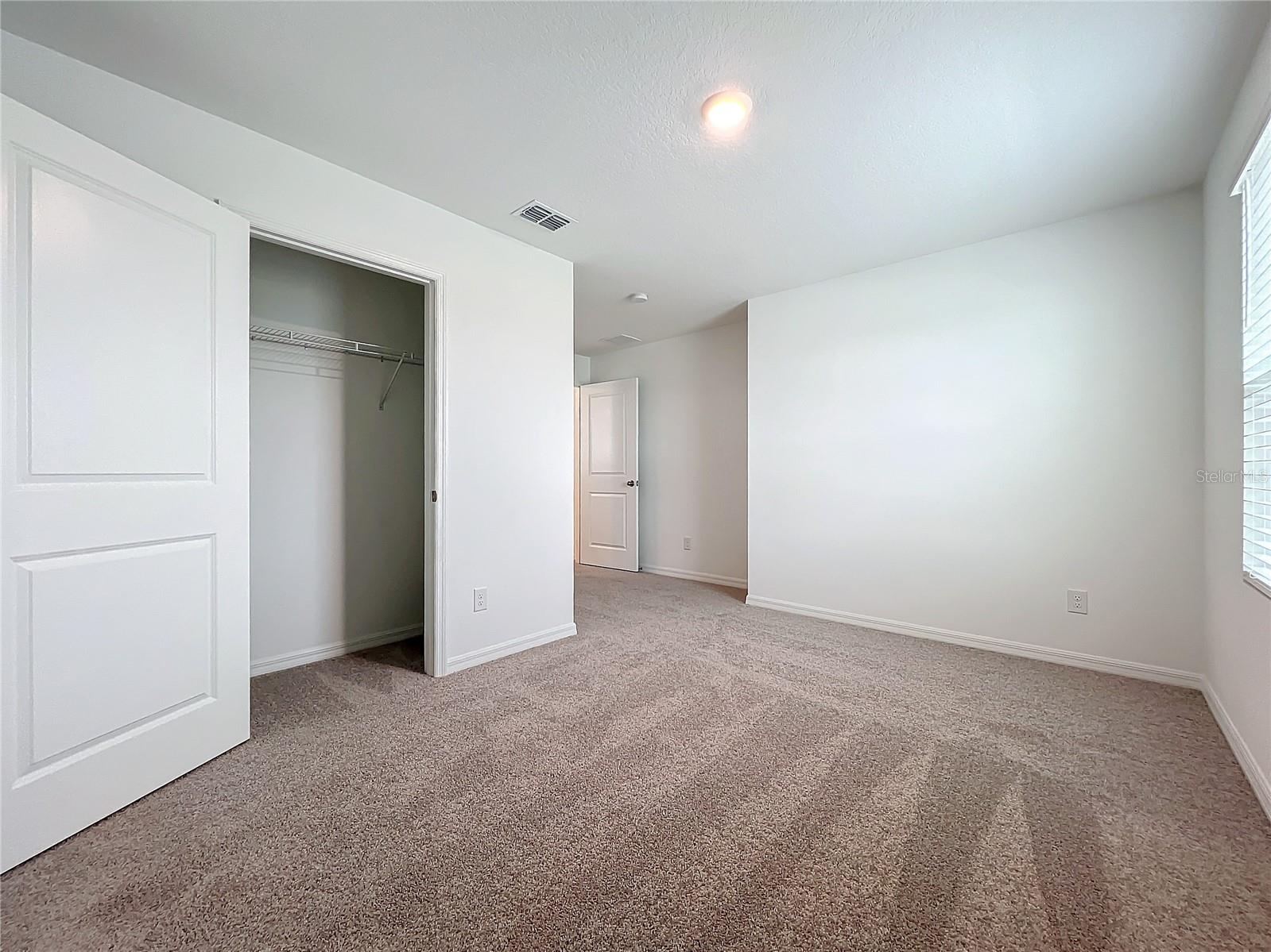HAMPTON OAKS - Residential Lease