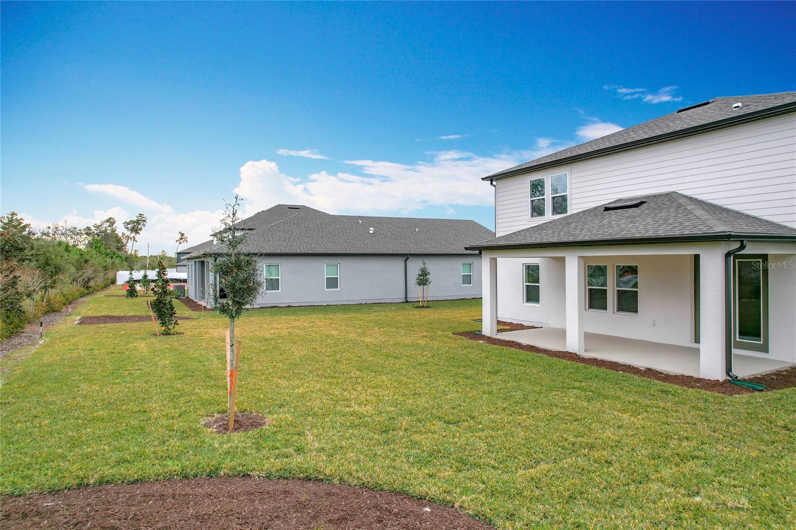 HAMPTON OAKS - Residential Lease