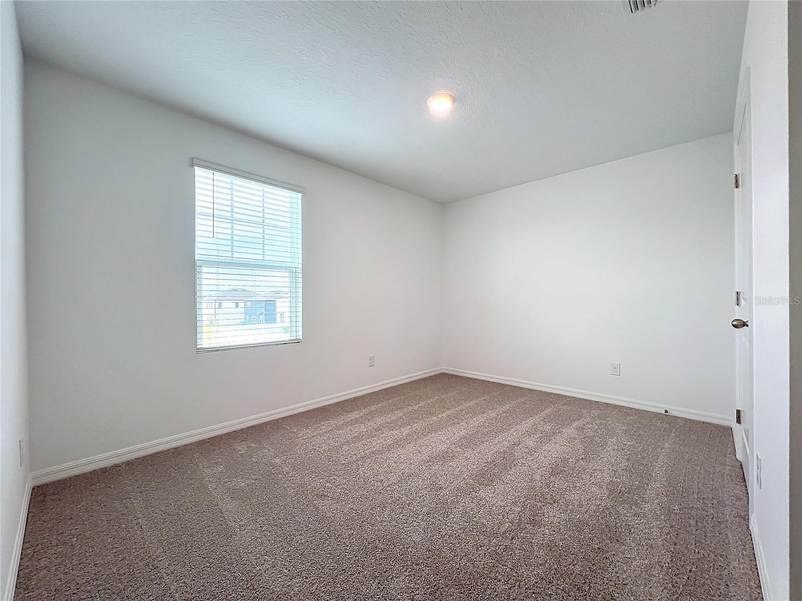 HAMPTON OAKS - Residential Lease