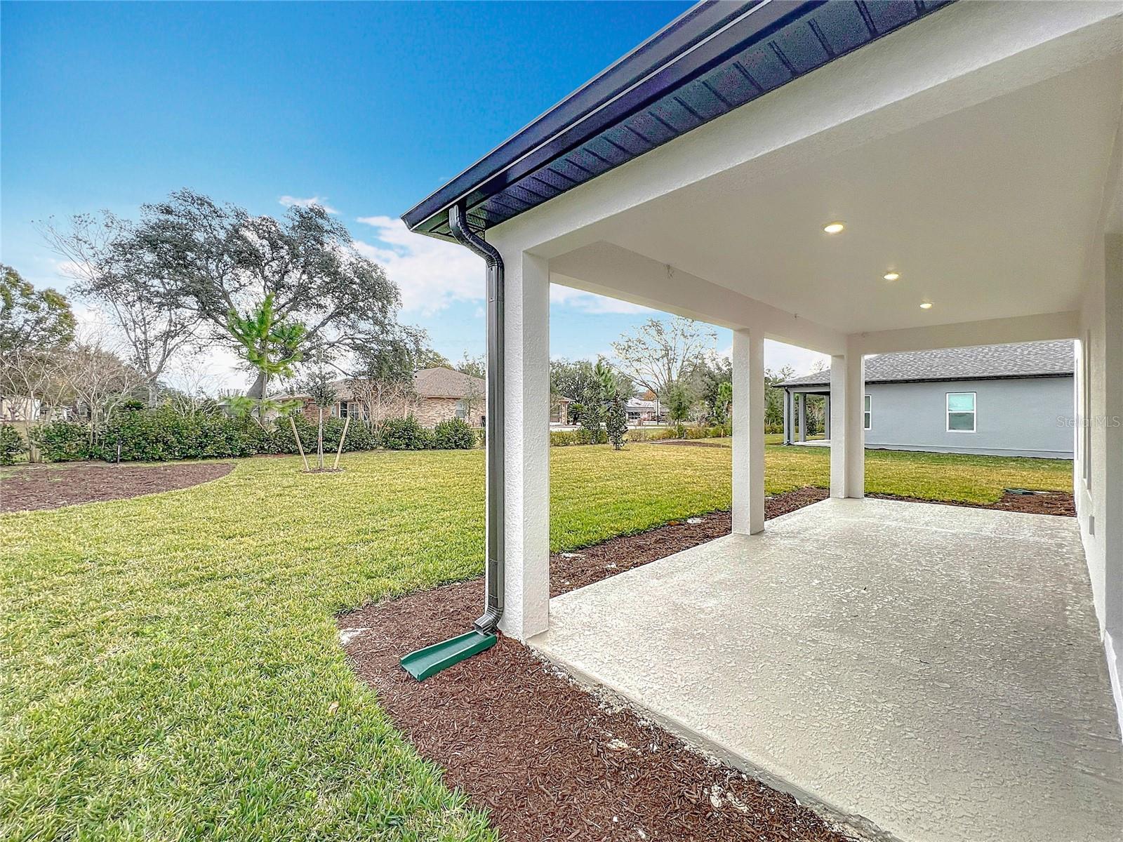 HAMPTON OAKS - Residential Lease