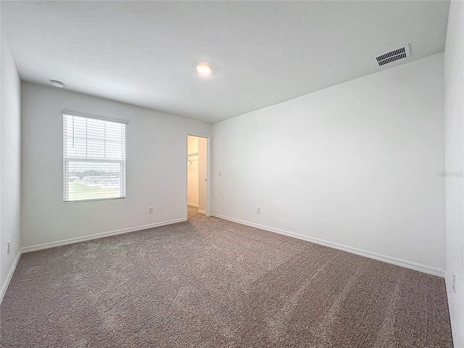 HAMPTON OAKS - Residential Lease