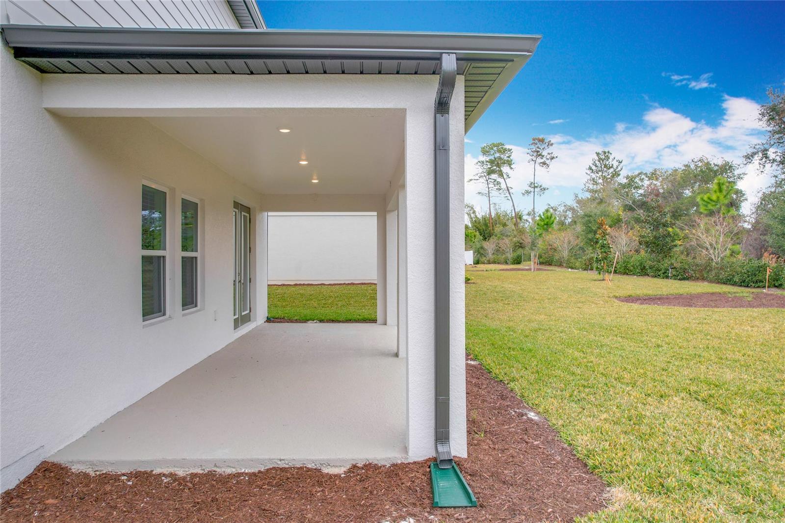HAMPTON OAKS - Residential Lease