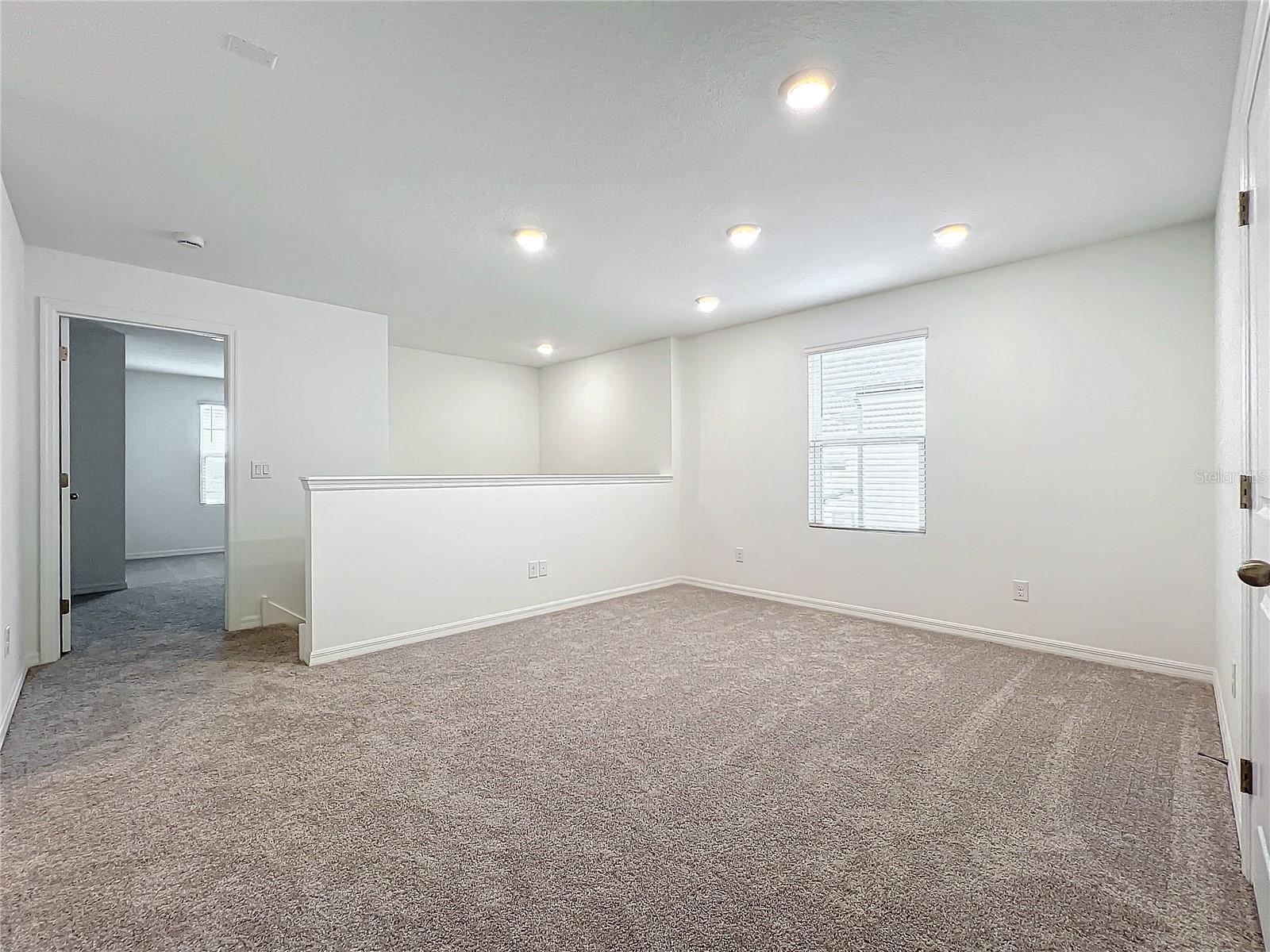HAMPTON OAKS - Residential Lease