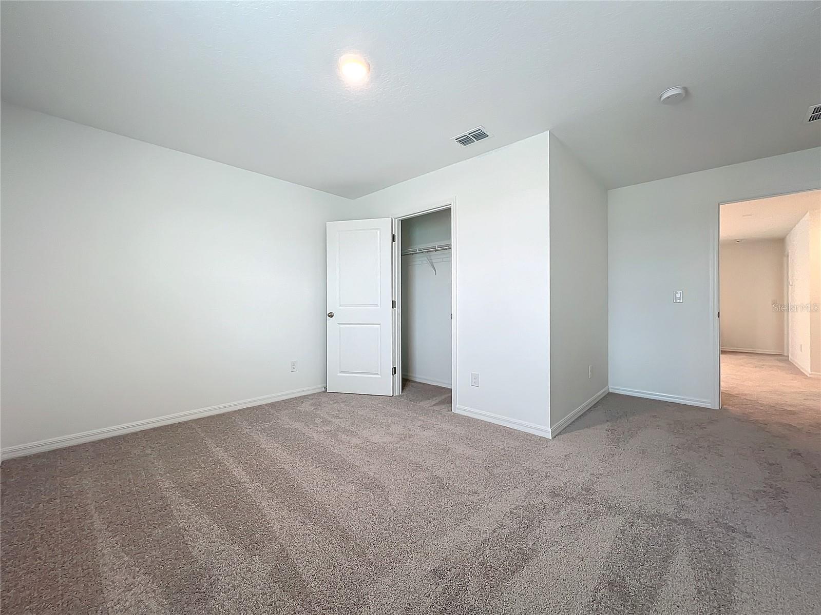 HAMPTON OAKS - Residential Lease