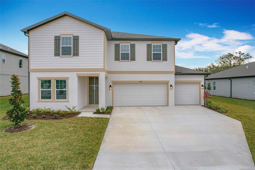 ONE MONTH FREE IF LEASE START BY 11/01/25! Stunning 5BR/4BA Home in Hampton Oaks!

This beautiful Ashton Woods home offers 5 bedrooms, 4 bathrooms, and a spacious 2-car garage. Designed with modern living in mind, the home features:

 • Chef’s kitchen with 42” cabinets, large eat-in island, walk-in pantry, and brand-new stainless steel appliances
 • Open floor plan with soaring two-story ceilings in the family room, creating a bright and airy feel
 • Master suite retreat with walk-in closet, double vanity, and spa-style shower
 • Private front bedroom with its own bathroom, perfect for guests
 • Dedicated laundry room with washer & dryer included
 • Tile flooring in main living areas and plush carpet in bedrooms
 • Expansive patio overlooking a large backyard and peaceful retention pond

This property offers privacy while still being close to everything. Just minutes from I-4, schools, shopping, dining, and healthcare. 

Rental Details & Requirements:
 • Income: 3X rent
 • Credit: 670+ (620–669 considered w/higher dep)
 • Clean rental and criminal history
 • Application Fee: $75/adult
 • Lease Admin Fee: $150 (WAIVED)
 • Tenants responsible for utilities + landscaping (added to rent)
 • HOA fees paid by landlord

Application Checklist:
 • Online application
 • Last 3 mos of bank statements & pay stubs
 • Valid ID

Don’t miss the chance to live in this move-in-ready home in one of the area’s most desirable new communities!

Owner is installing a new water softener system.

Disclosure: Images were taken in 2024.