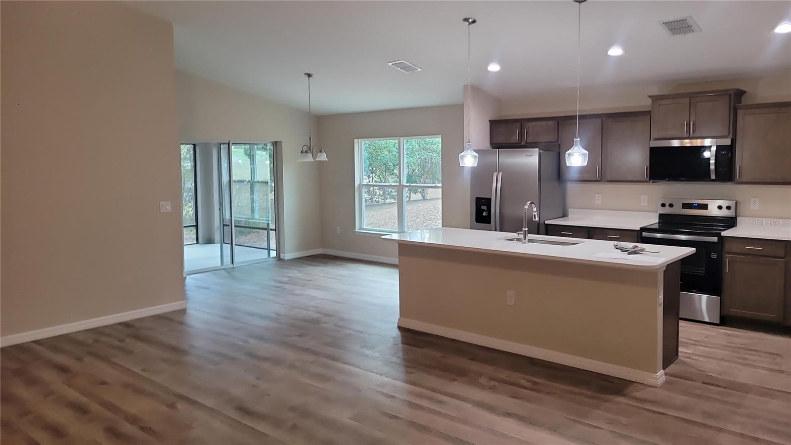 RAINBOW SPGS FIFTH REP - Residential