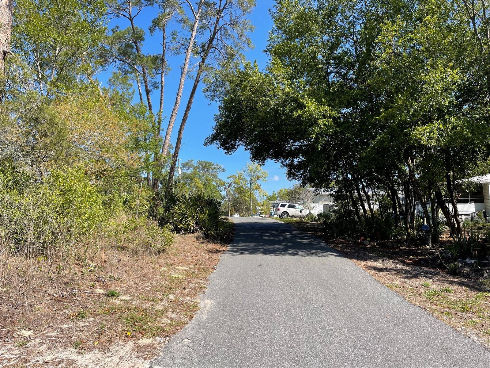 CITY RETREATS - Land