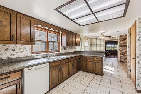 Tiny photo for 551 NE 200 Avenue, Williston, FL 32696 (MLS # O6351165)