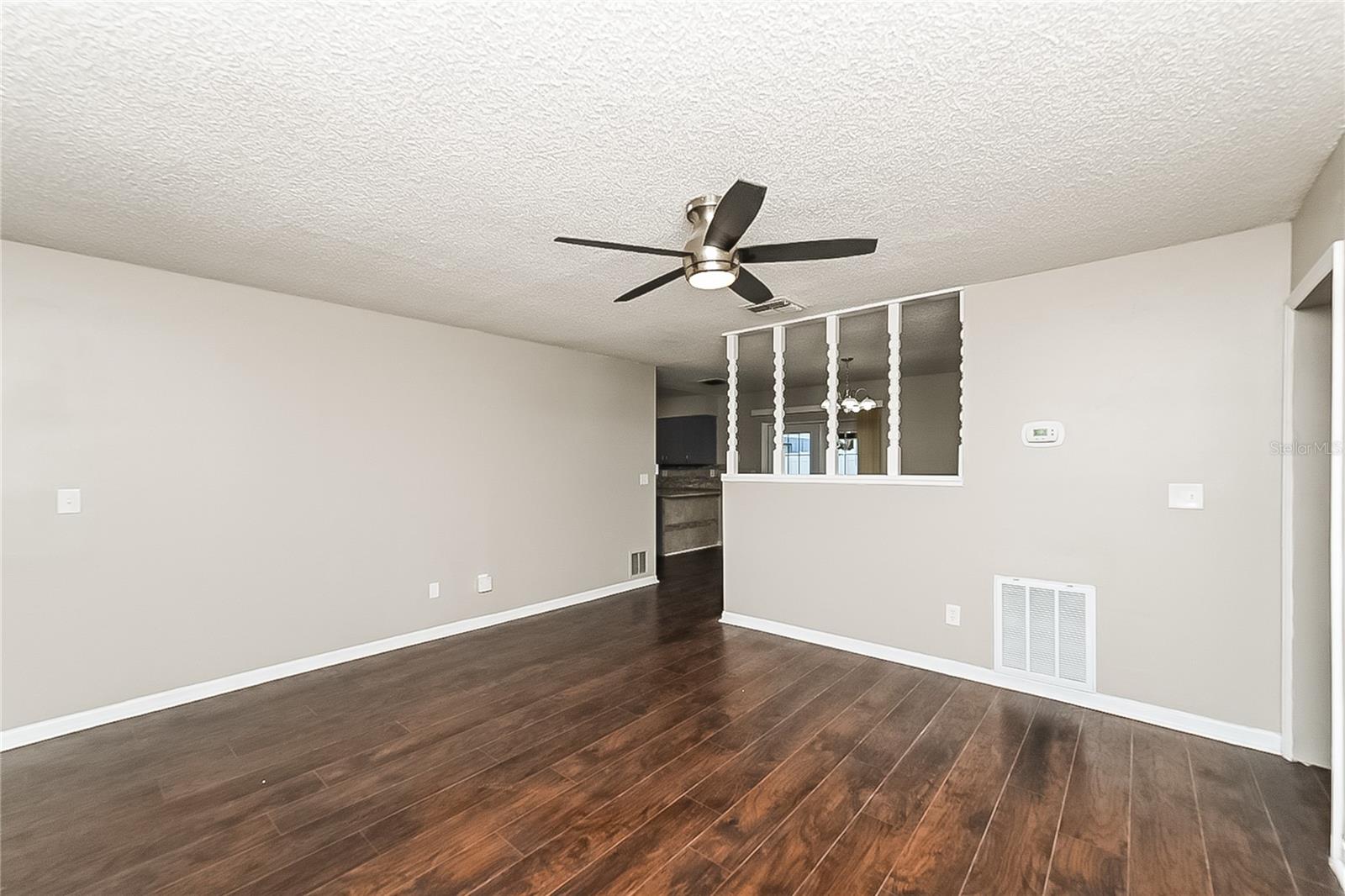 TRENTWOOD MANOR - Residential Lease