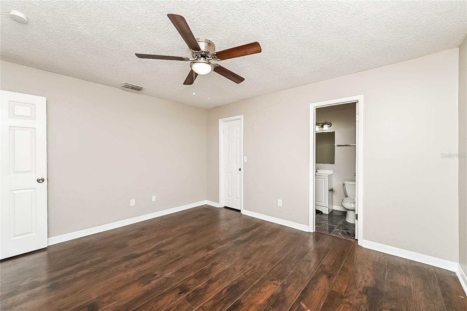 TRENTWOOD MANOR - Residential Lease