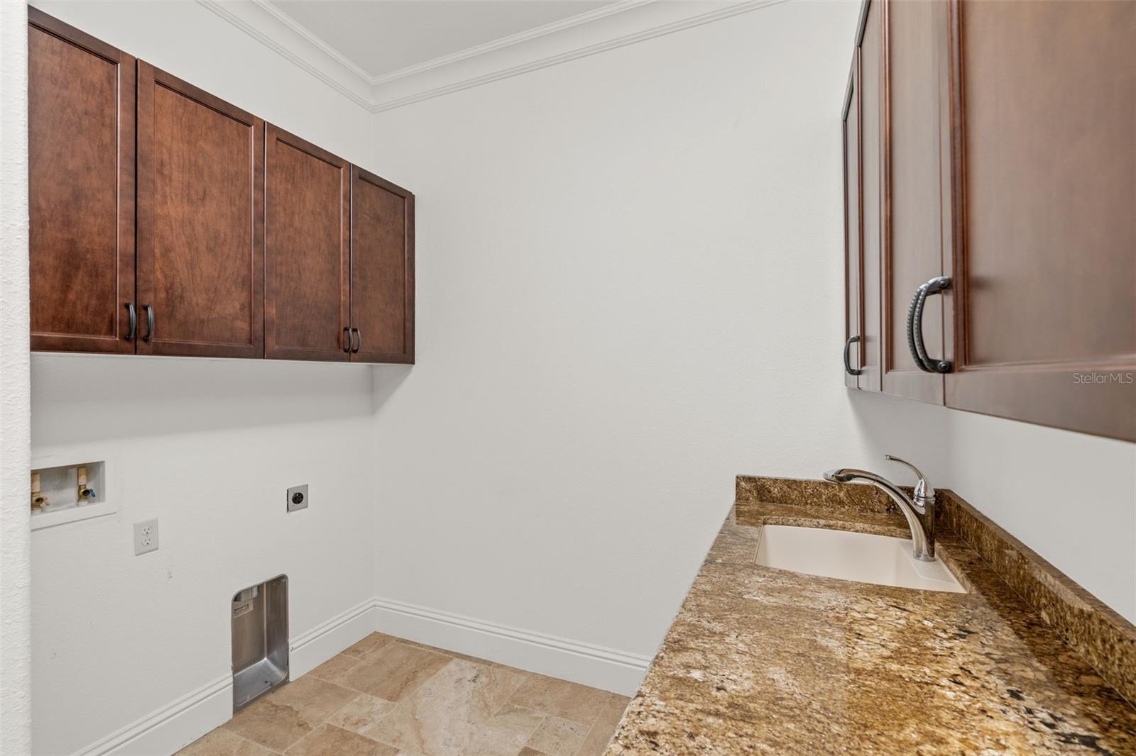 WATERSTONE - Residential