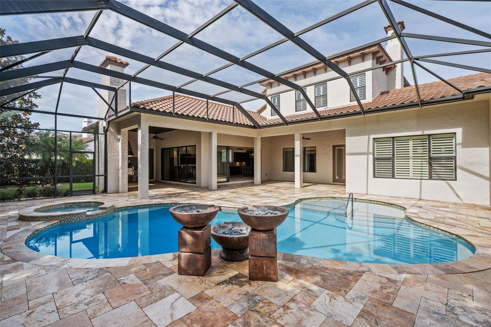 WATERSTONE - Residential