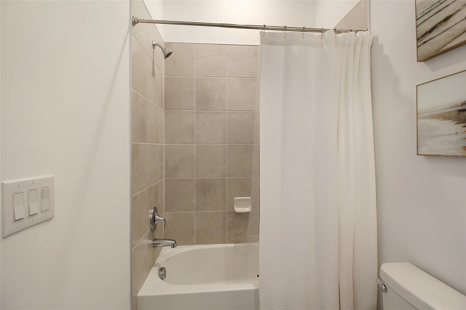 LORRAINE LAKES PH IIB-3 & IIC - Residential Lease