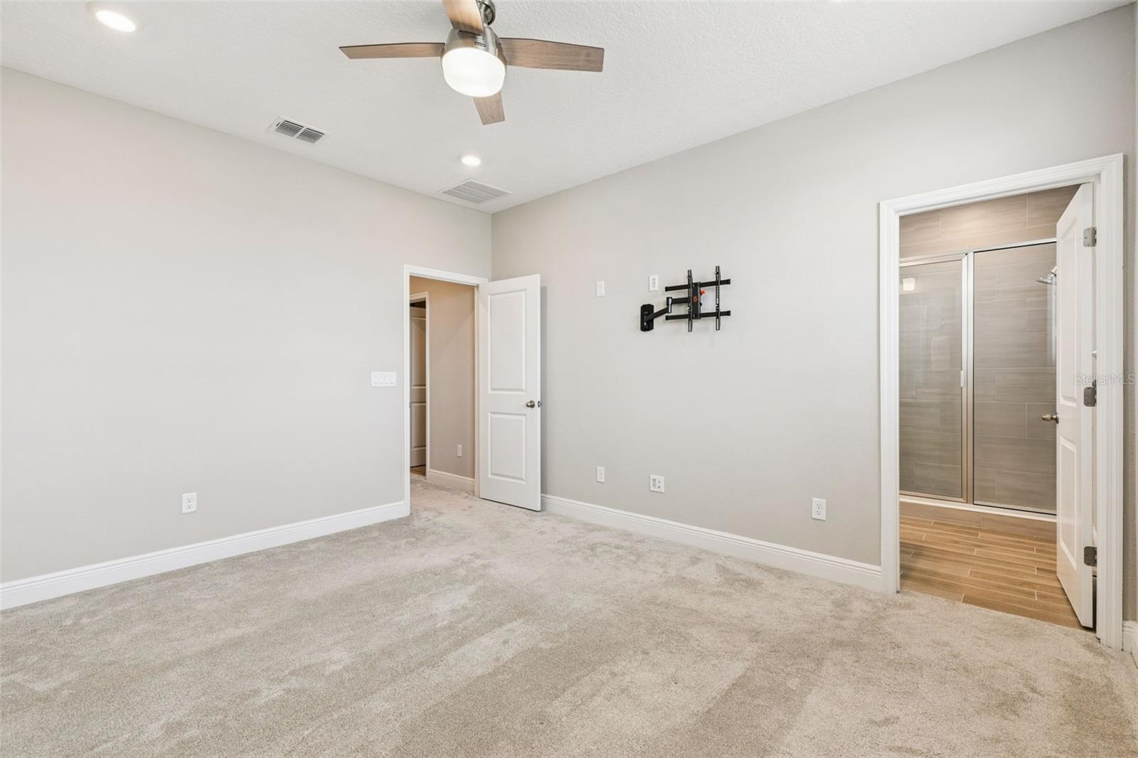 WESLYN PARK - Residential