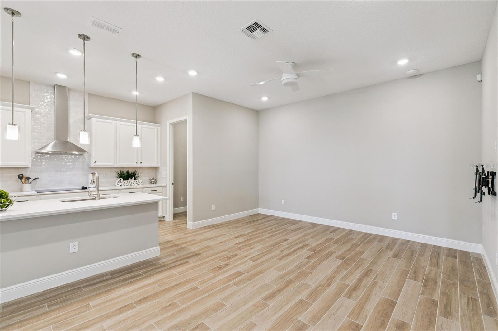 WESLYN PARK - Residential