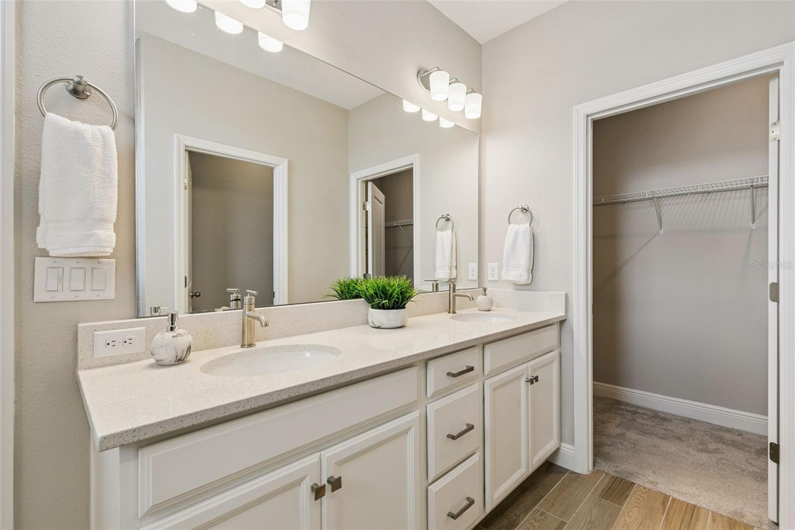WESLYN PARK - Residential