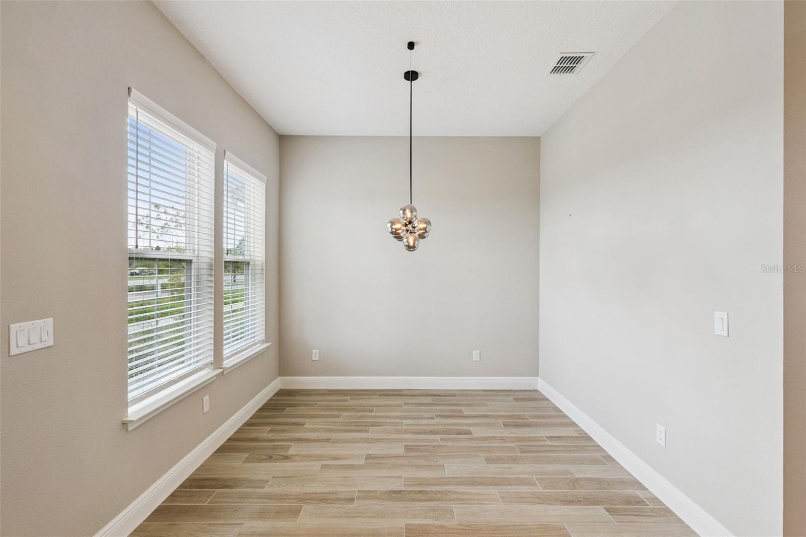 WESLYN PARK - Residential