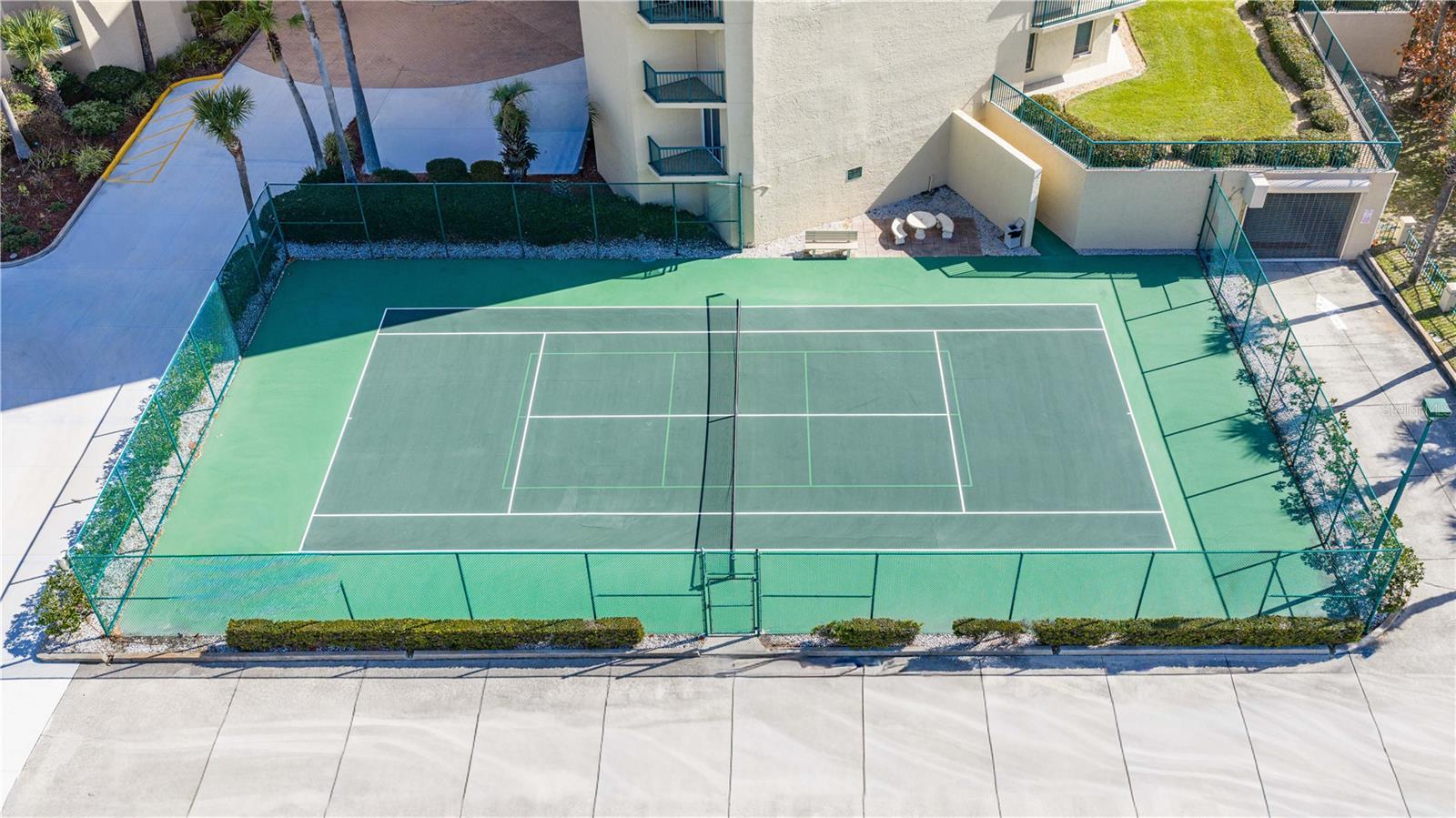 TOWERS AT PONCE INLET TOWER 01 CONDO - Residential