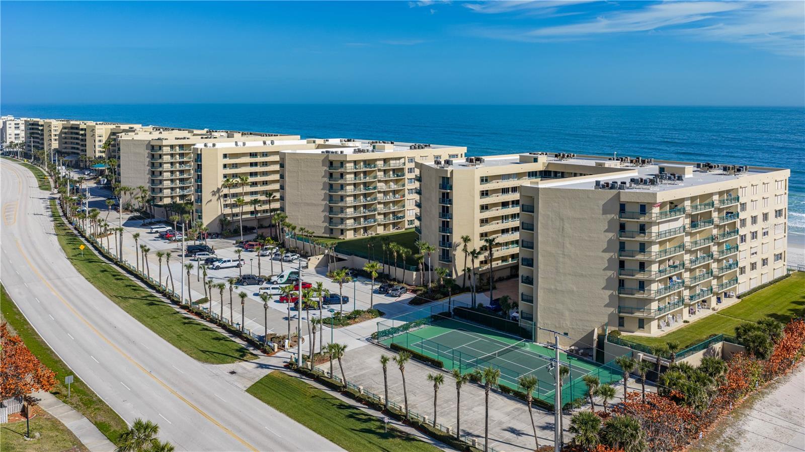 TOWERS AT PONCE INLET TOWER 01 CONDO - Residential
