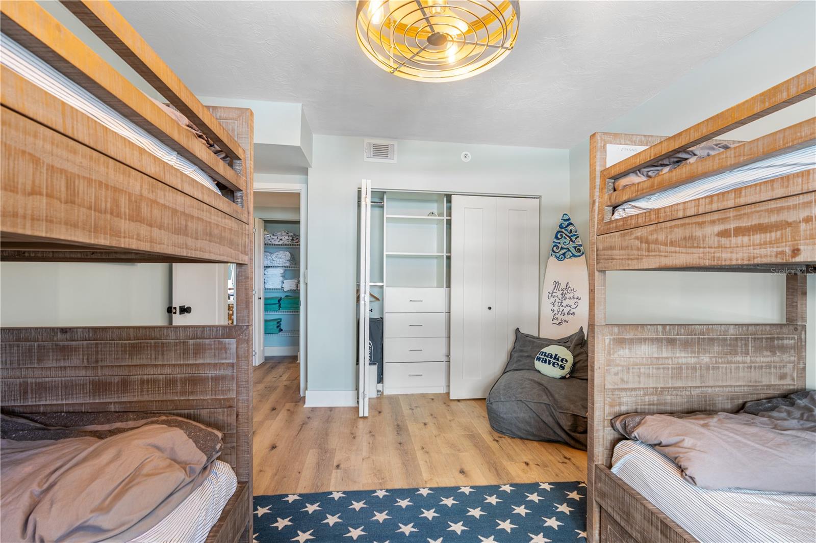 TOWERS AT PONCE INLET TOWER 01 CONDO - Residential