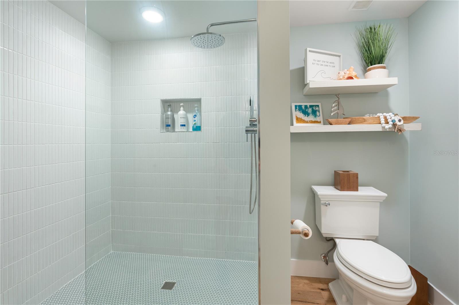 TOWERS AT PONCE INLET TOWER 01 CONDO - Residential