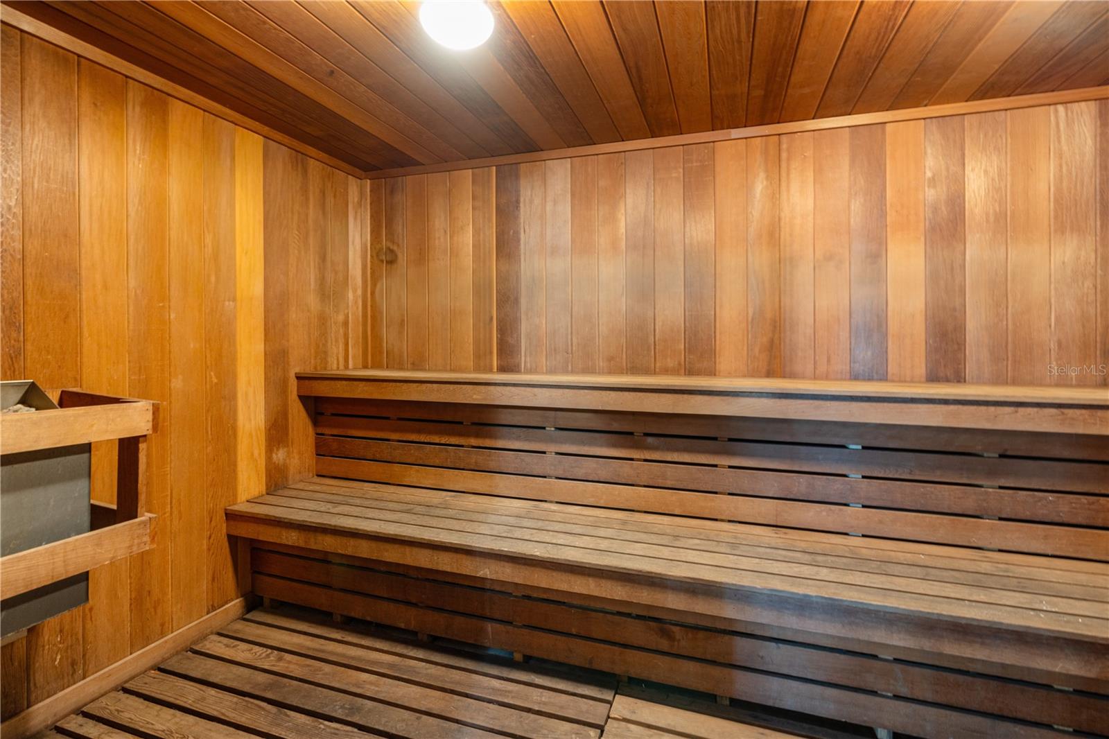 TOWERS AT PONCE INLET TOWER 01 CONDO - Residential