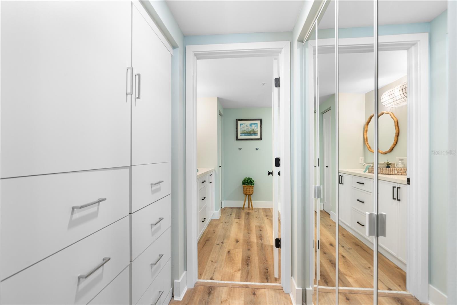 TOWERS AT PONCE INLET TOWER 01 CONDO - Residential