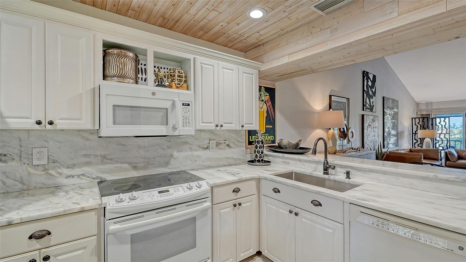 BIRD BAY II - Residential