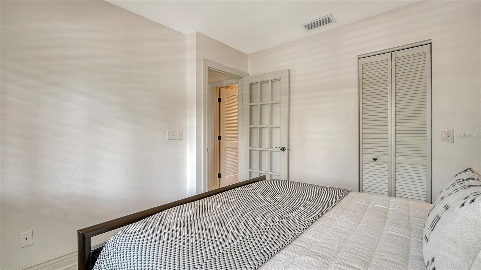 BIRD BAY II - Residential