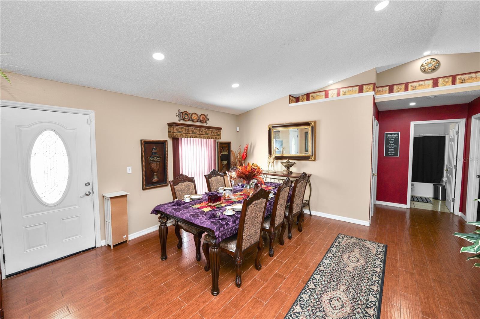 1127 PINECREST DRIVE