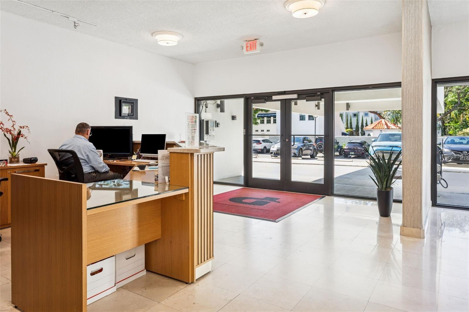 THE PINNACLE APTS A CONDO - Residential Lease