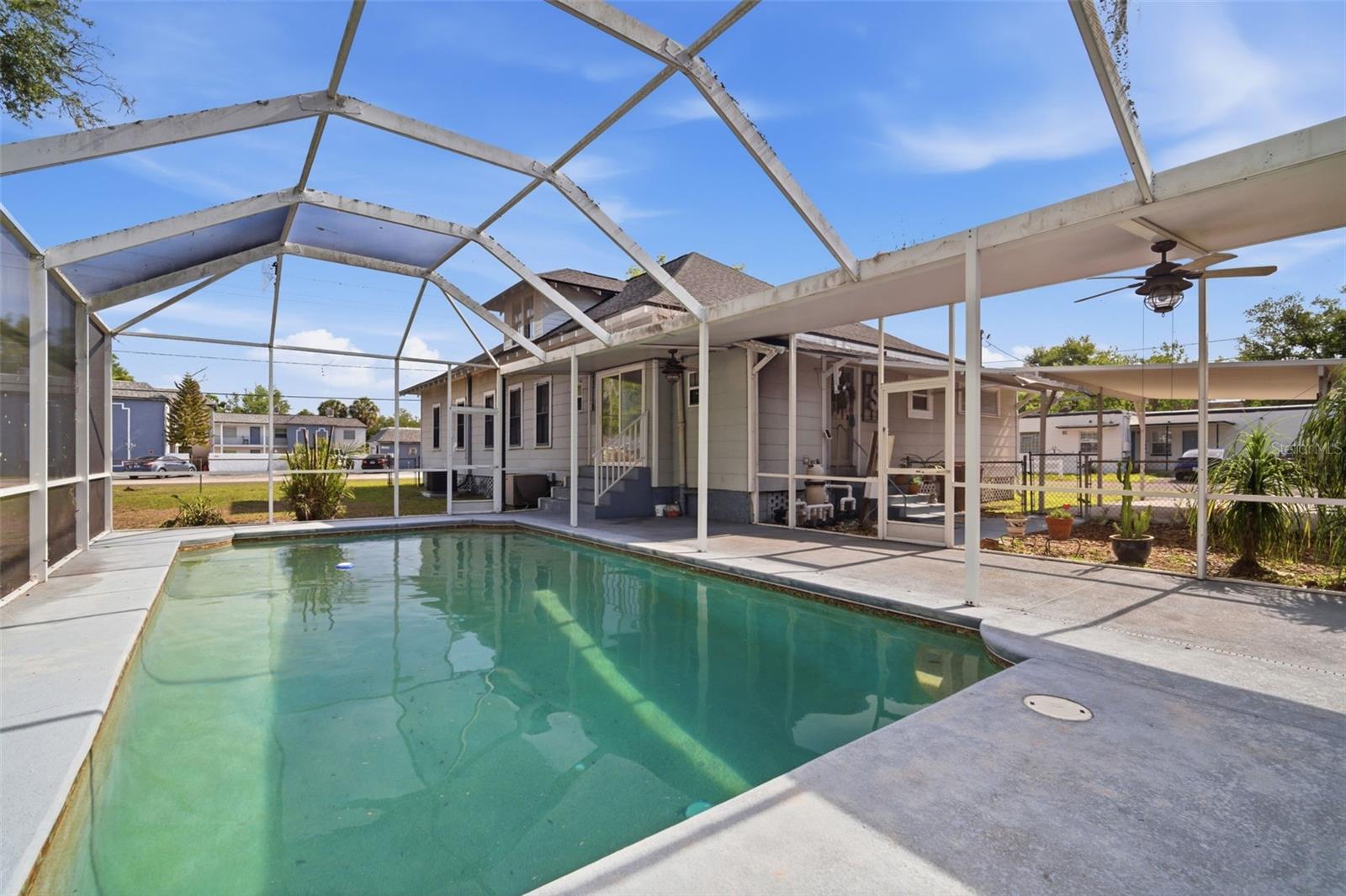 DEVANE & THOMAS - Residential