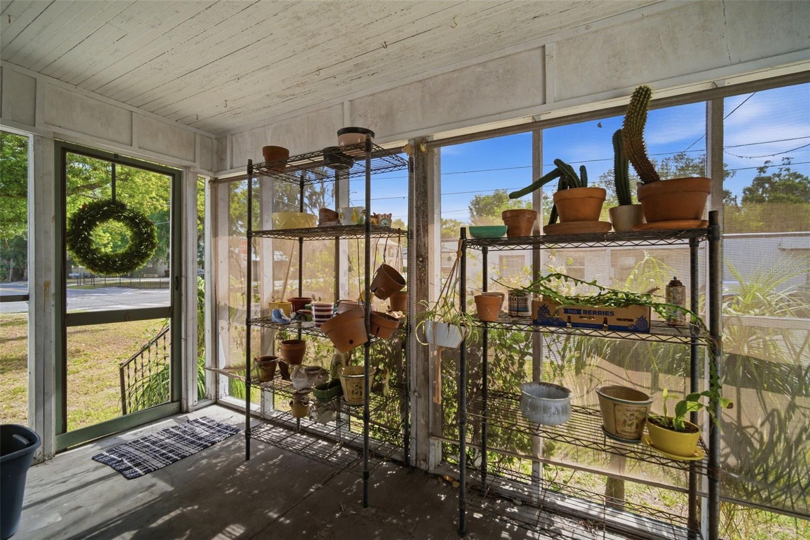 DEVANE & THOMAS - Residential